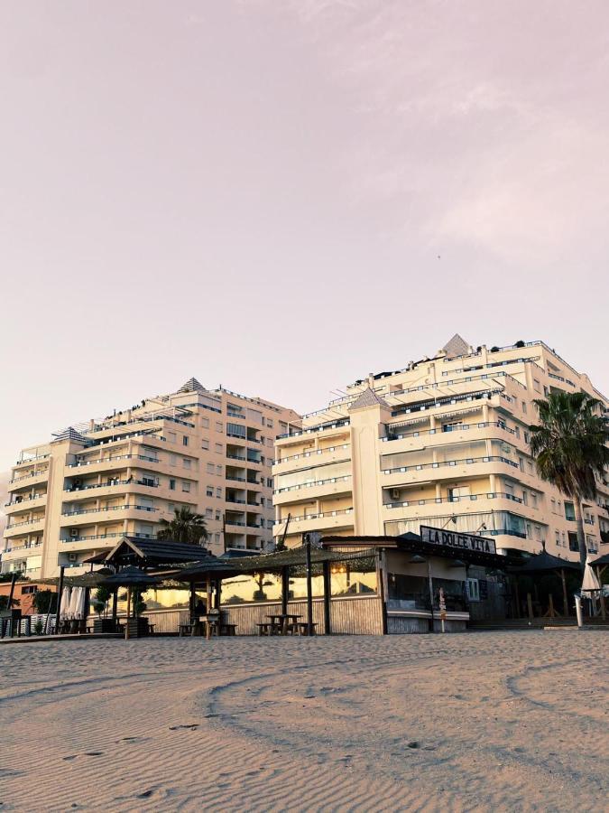 Lujo en banana beach primera línea de playa Marbella Exterior foto